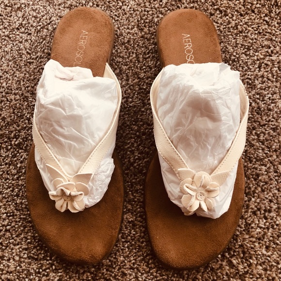aerosoles flip flop slippers